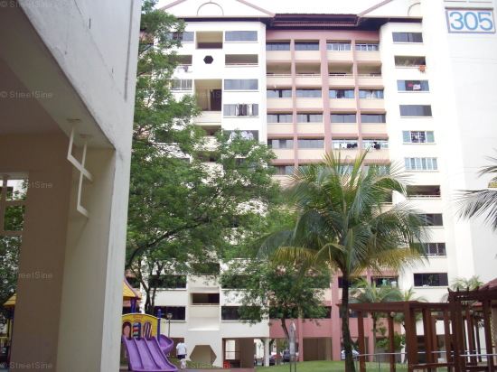 Blk 305 Jurong East Street 32 (Jurong East), HDB 5 Rooms #164312